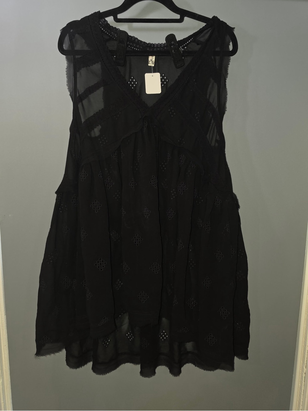 Free People Black Sleeveless V-Neck Eyelet Tunic